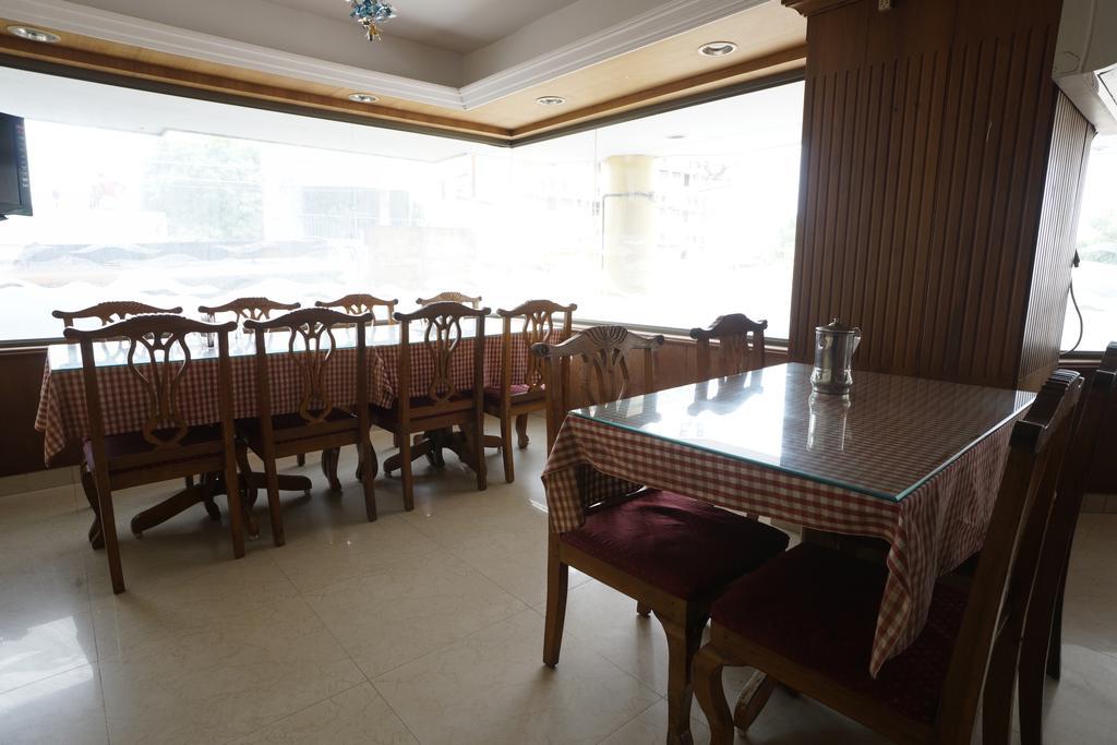 Hotel Melody Park à Kânyâkumârî Extérieur photo